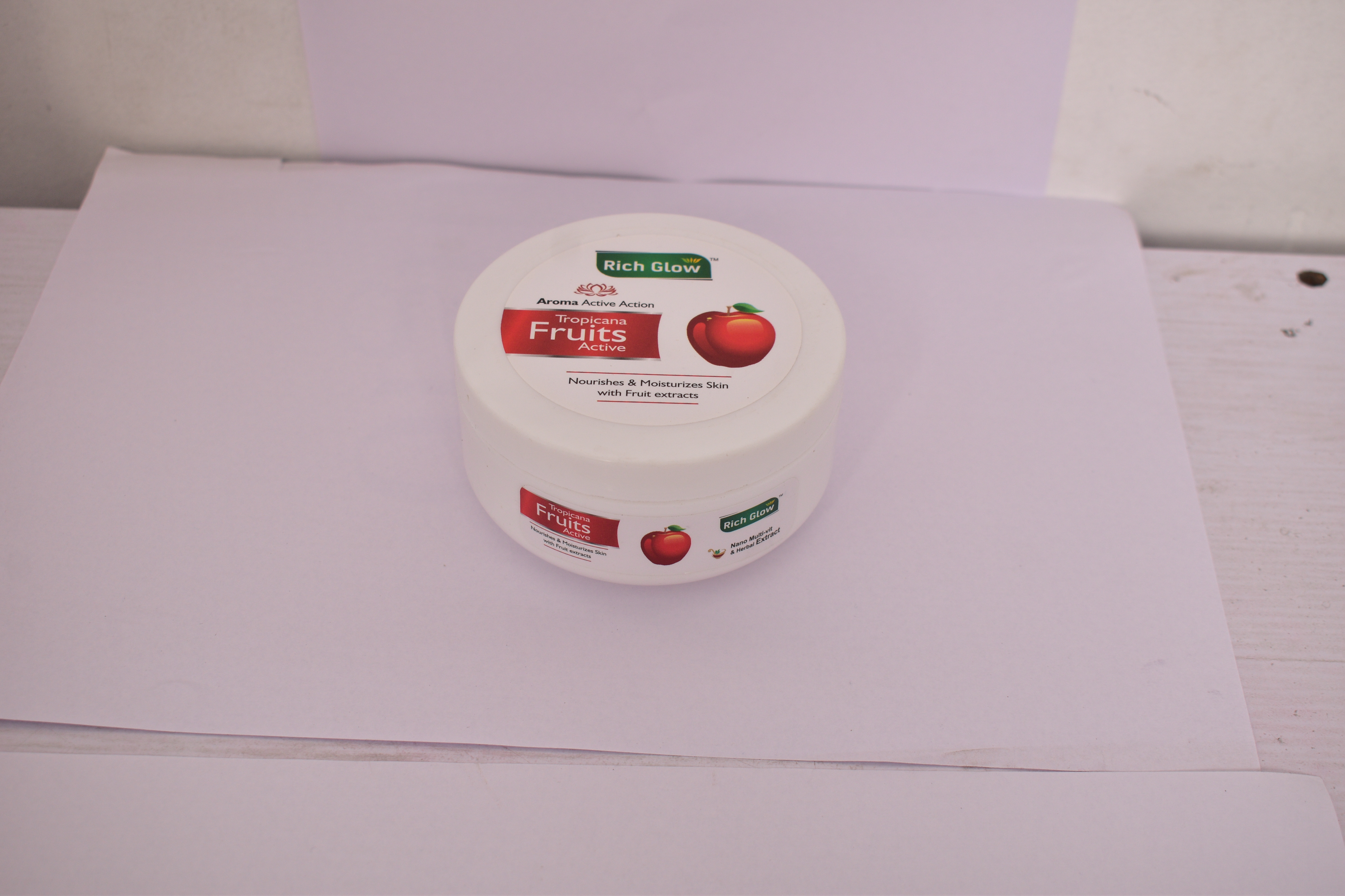 Dark Fantasy Red Addiction Talc